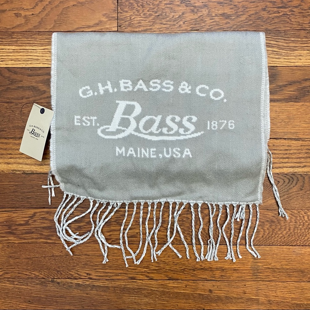 GH Bass & Co gray logo fringe trimmed scarf